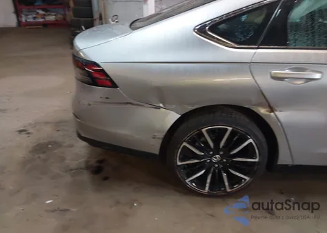 2024 Honda Accord Hybrid Touring from USA, damaged, VIN 1HGCY2F84RA079082